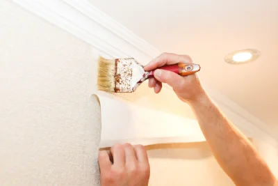 Pose de papier peint à Coulimer — revêtements muraux et toiles de verre